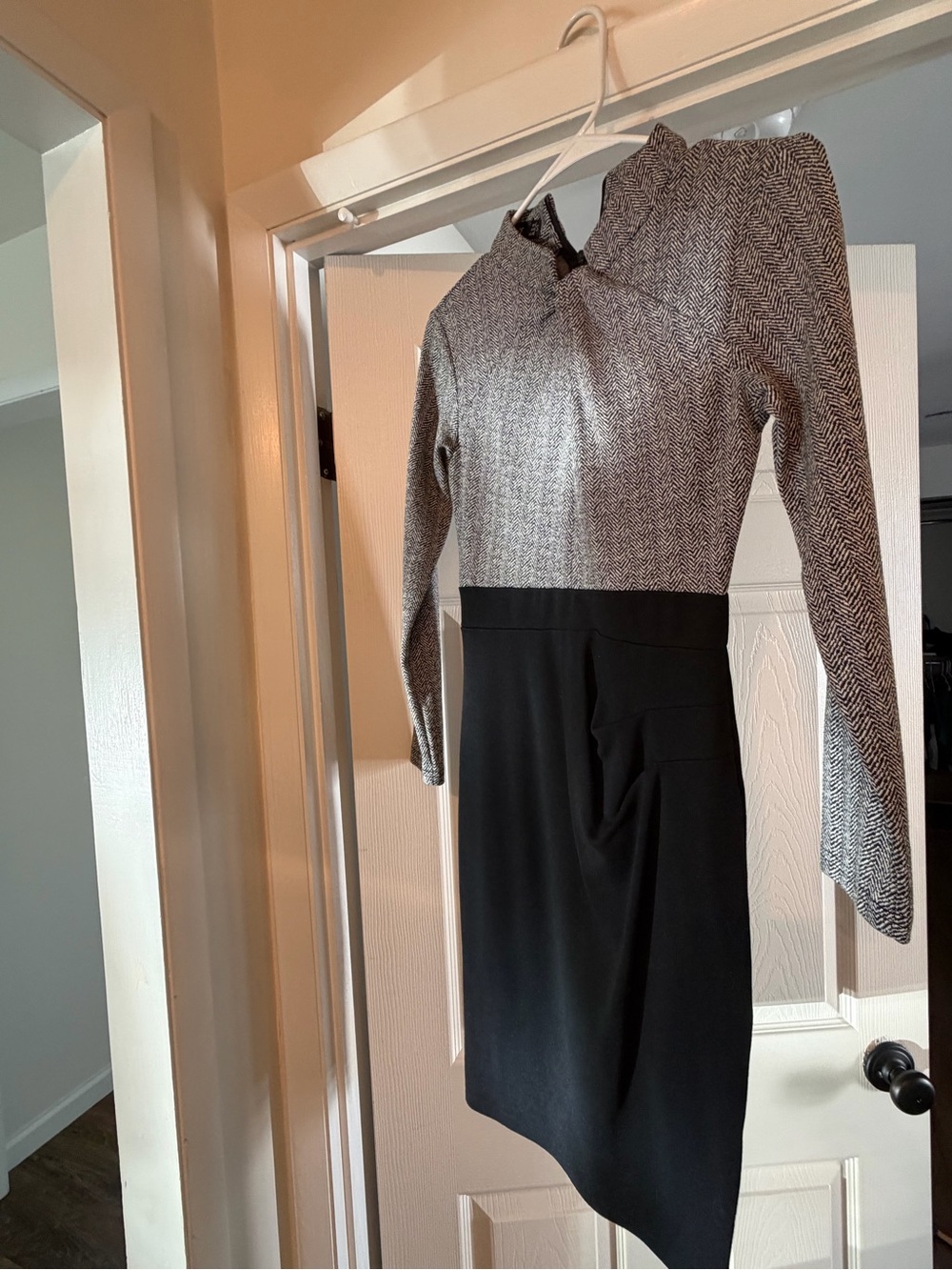 Herringbone Gray & Black Long Sleeve Sheath Dress